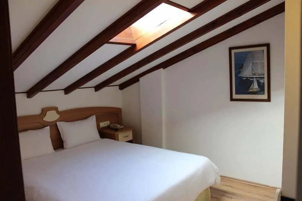 Efe Hotel Gocek Gocek  2*, Gocek (Fethiye)